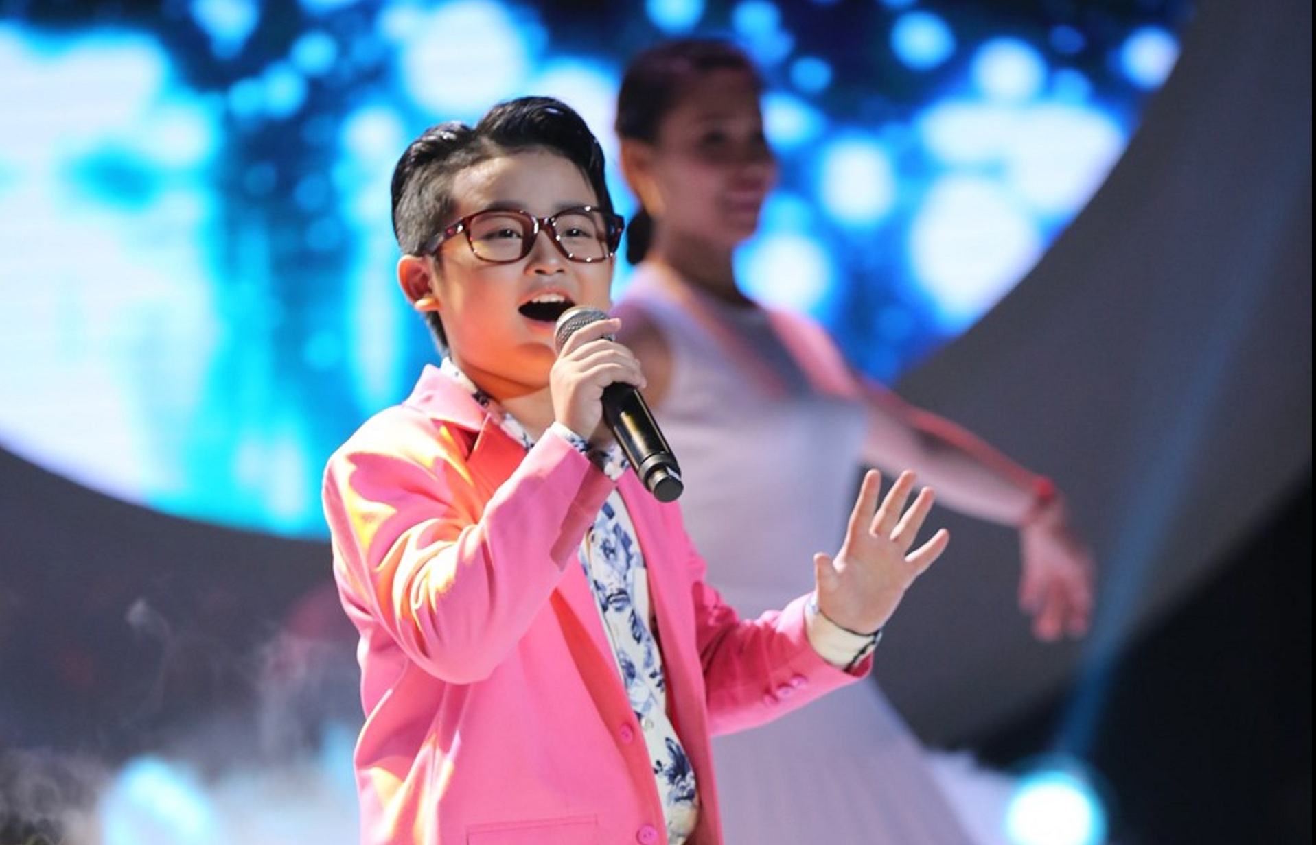 Hoai Linh, Xuan Bac 'noi da ga' voi Ha Anh Tuan phien ban nhi hinh anh