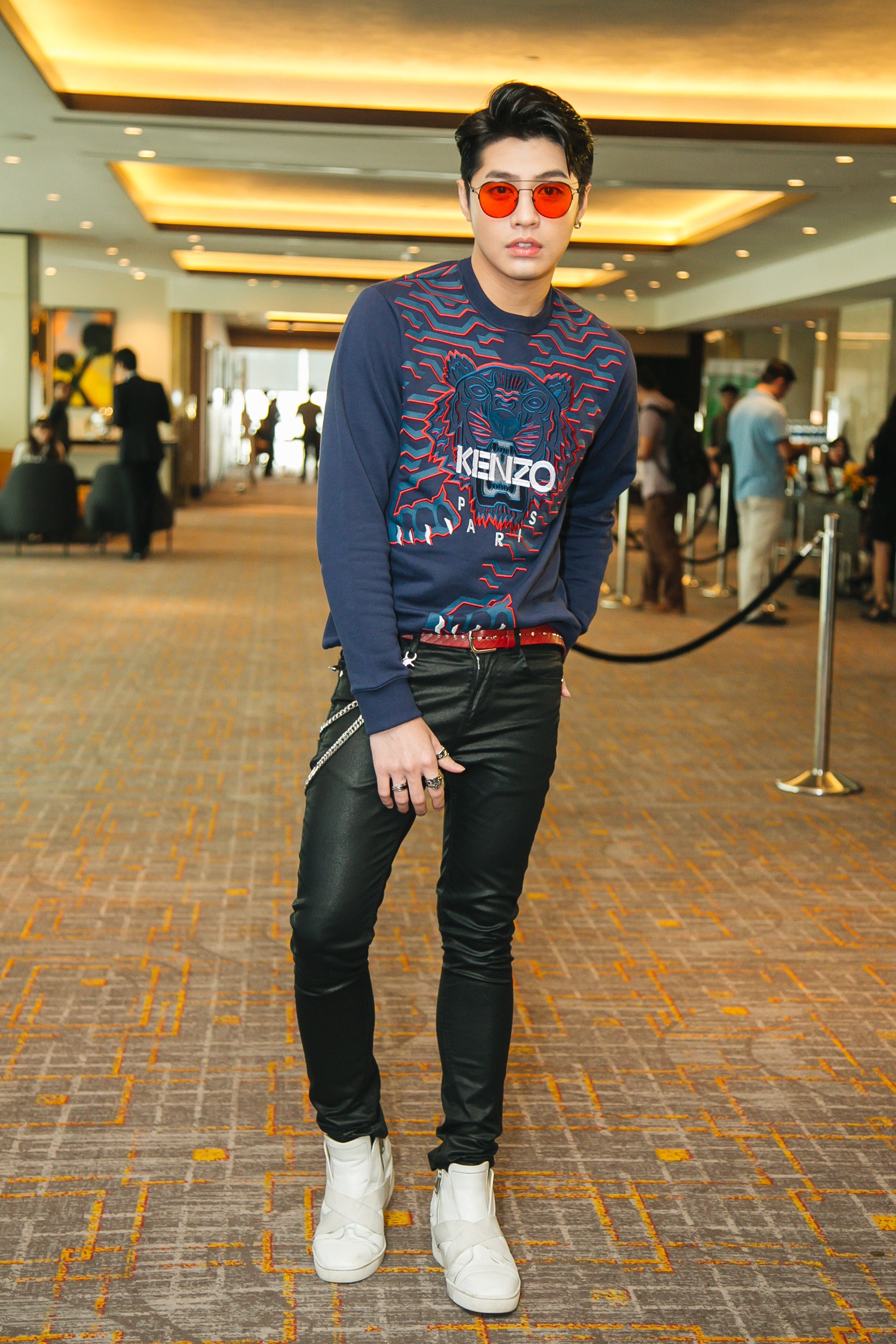 tinh ban Dong Nhi va Noo Phuoc Thinh anh 2