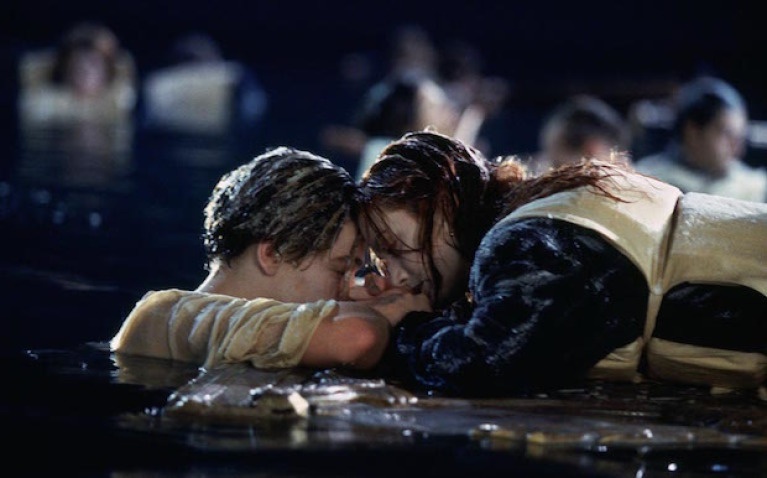 phim tinh cam vuot tren nghich canh anh 1