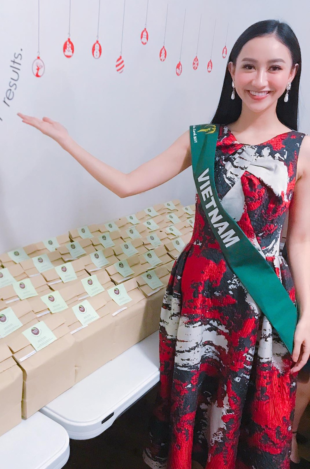 Ha Thu hoa hau trai dat 2017 anh 11