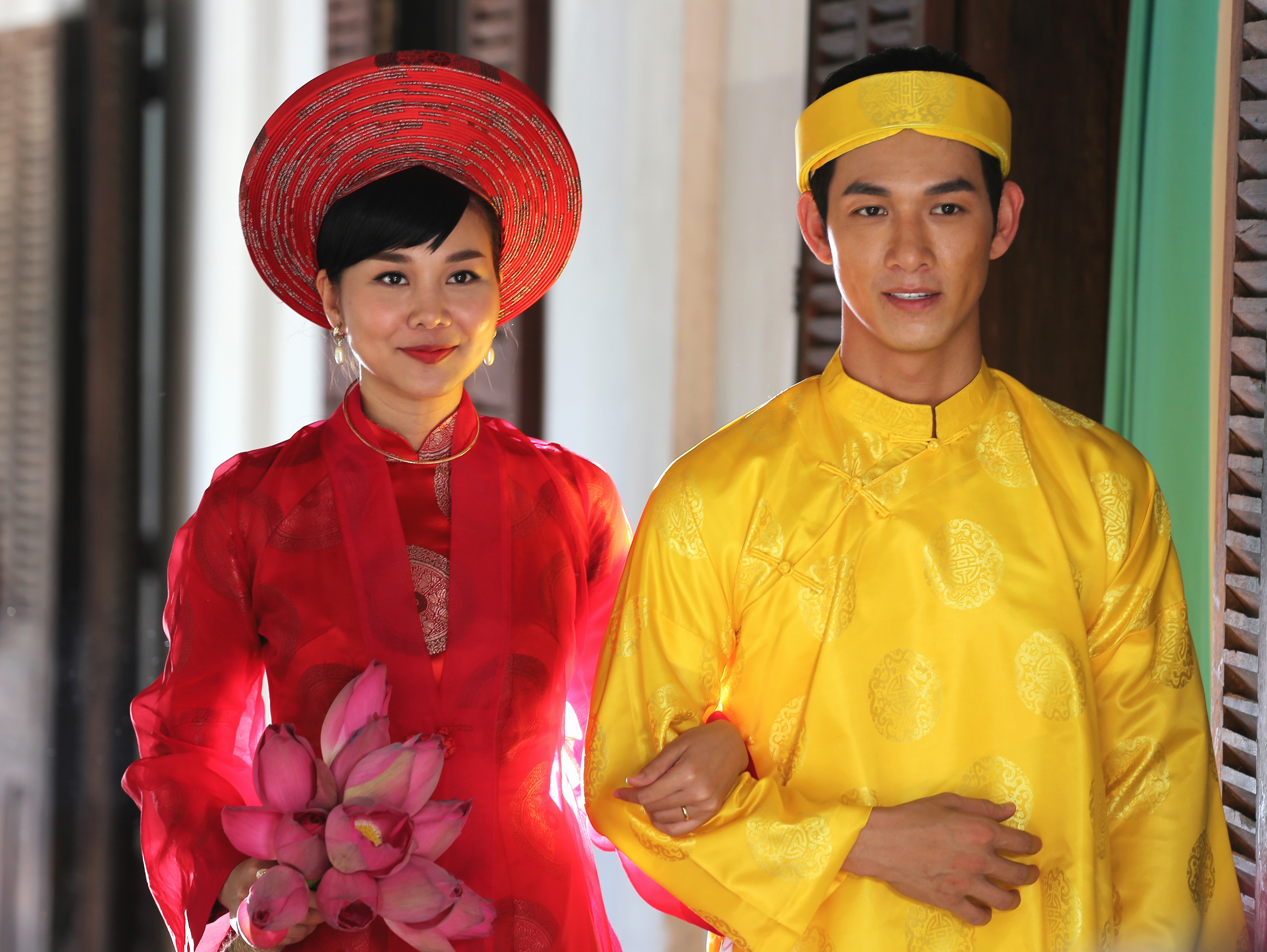 ao ba ba trong phim Me chong anh 10