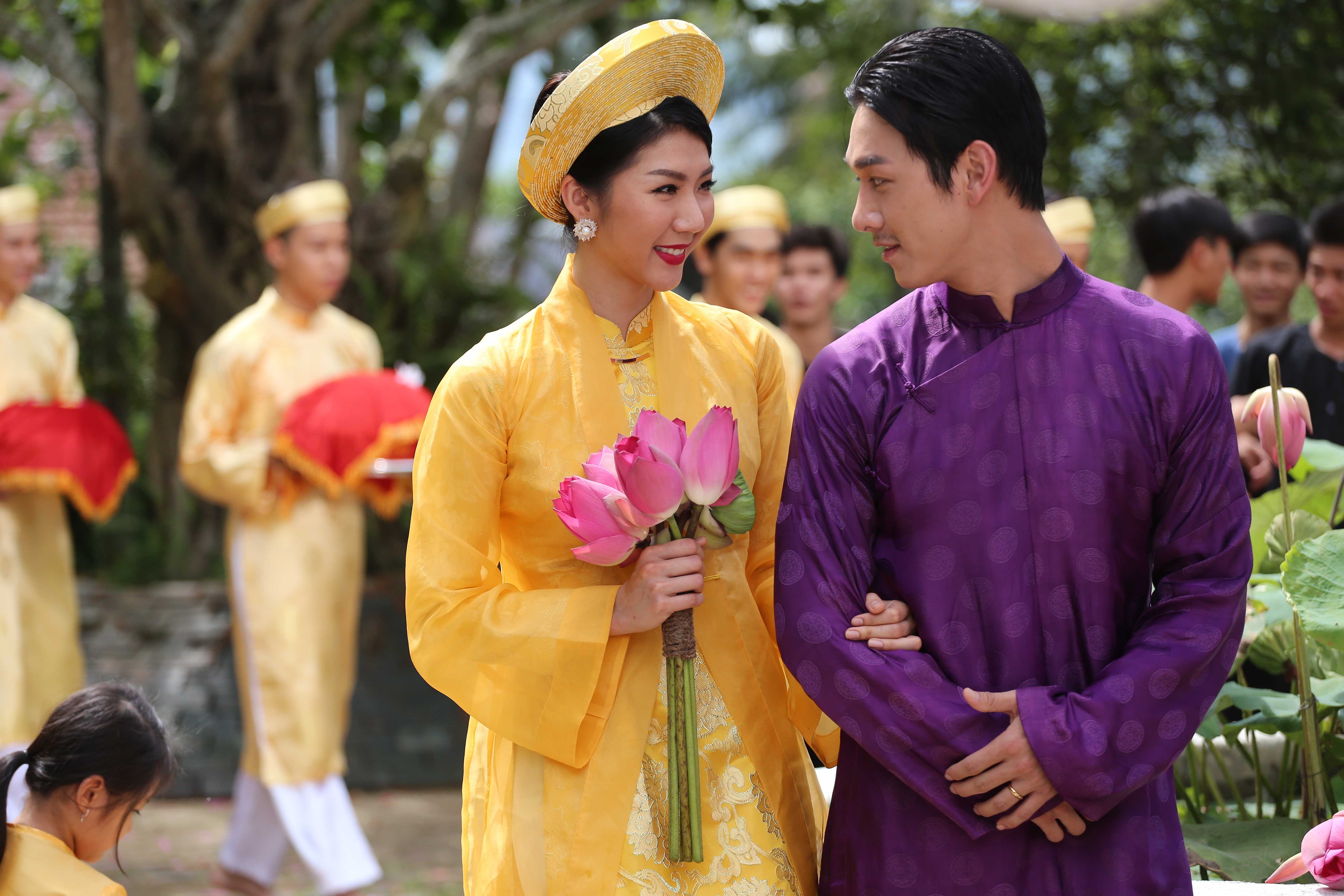 ao ba ba trong phim Me chong anh 11