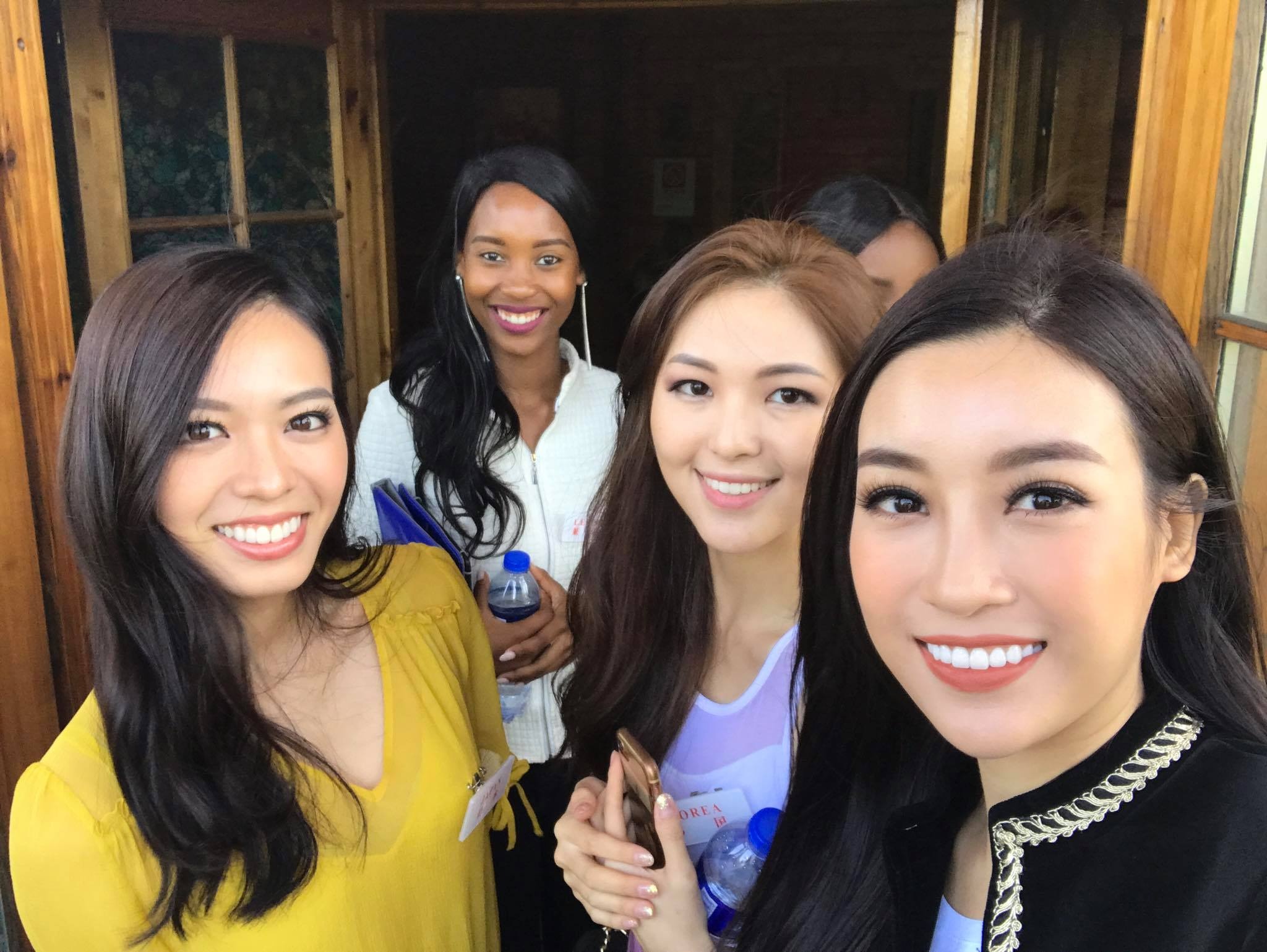 My Linh thi hoa hau the gioi anh 6