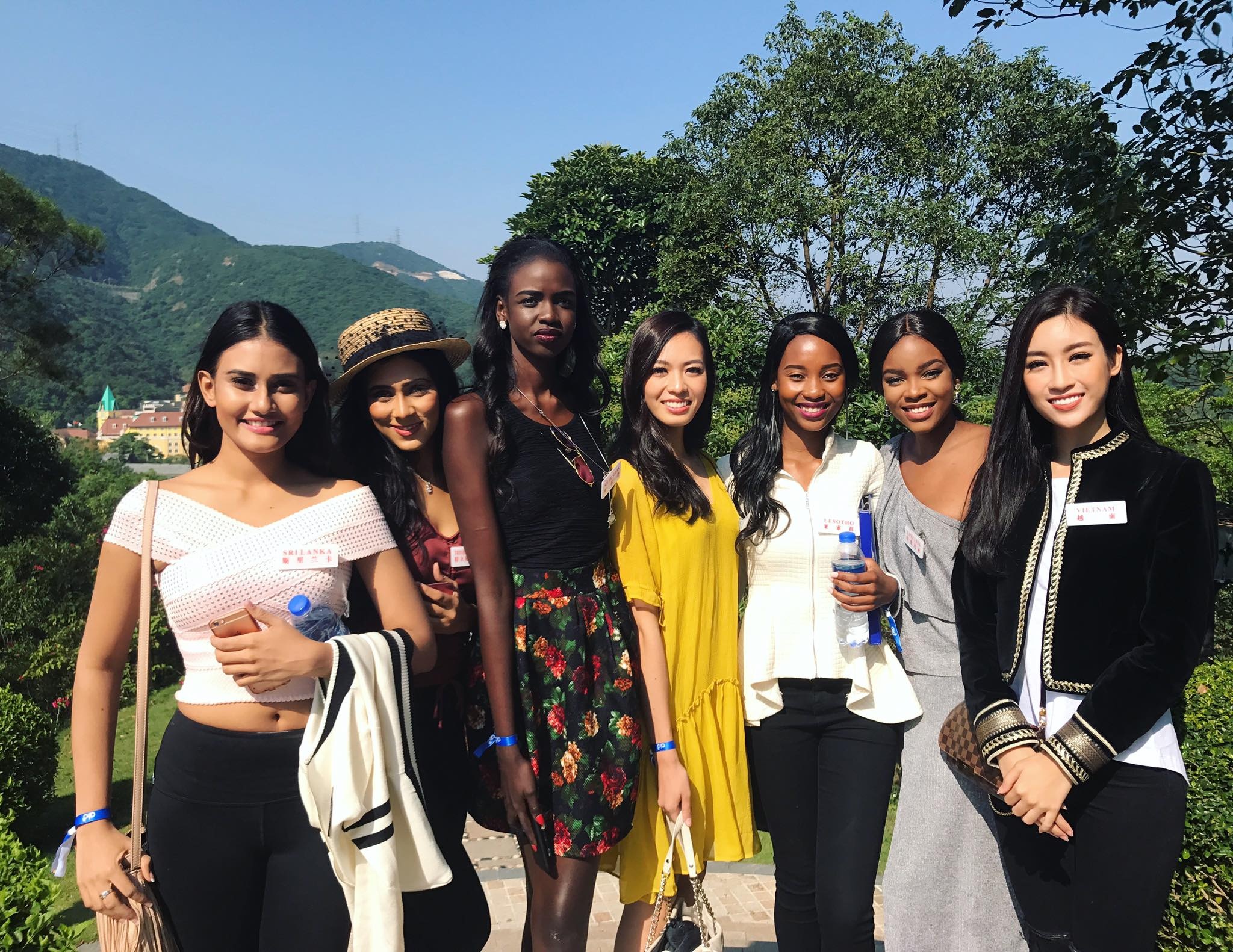 My Linh thi hoa hau the gioi anh 5