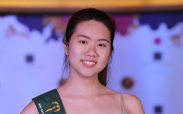 Mat moc gay that vong cua Ha Thu va thi sinh Hoa hau Trai dat 2017 hinh anh