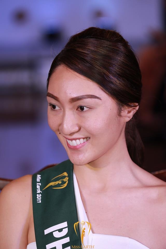 mat moc cua thi sinh Hoa hau Trai Dat anh 13