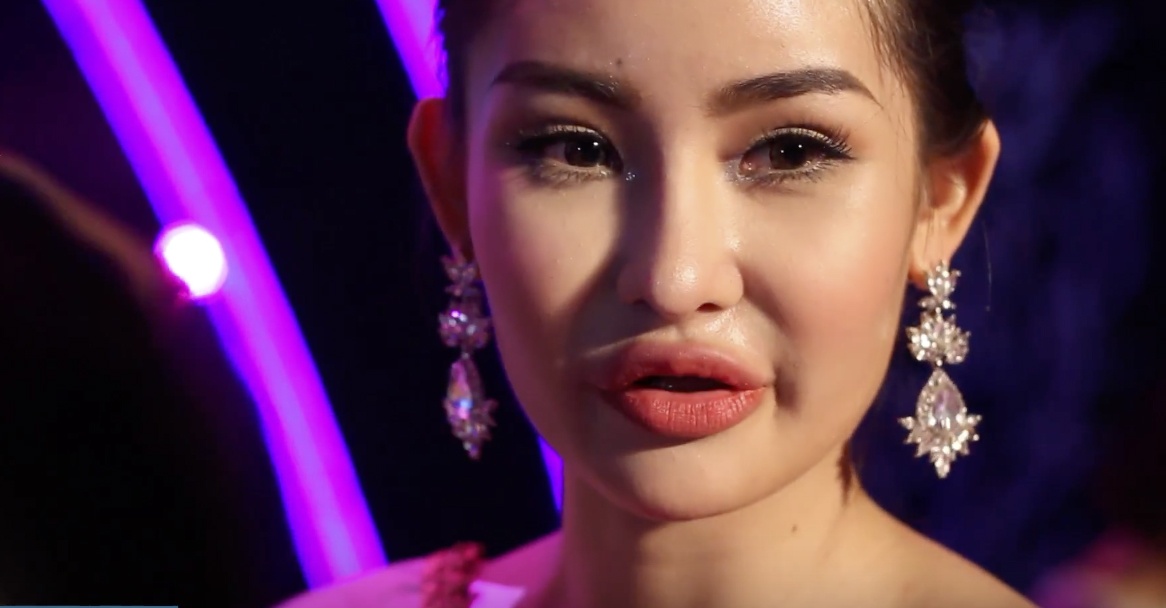 Tan Hoa hau Dai duong Viet Nam 2017 tra loi bao chi sau khi dang quang hinh anh