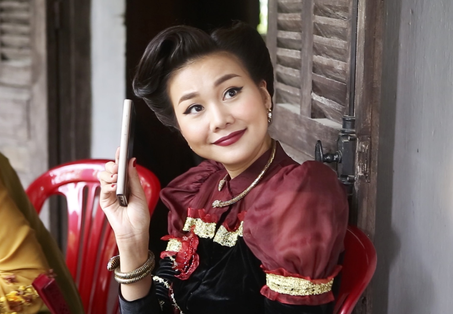 hau truong phim Me chong anh 6