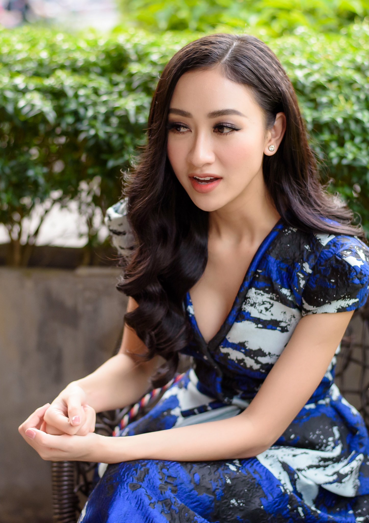 Ha Thu Hoa hau Trai dat 2017 anh 3