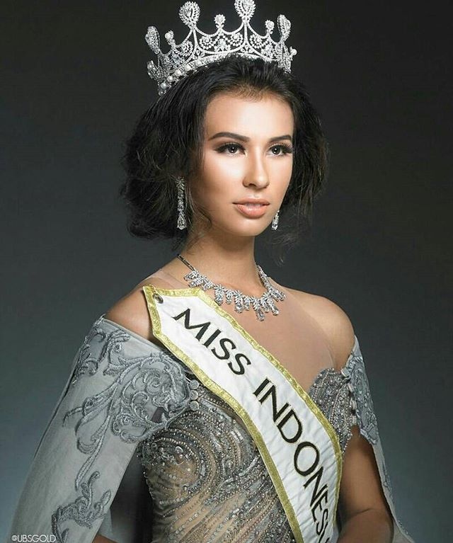 top 10 hoa hau the gioi 2017 anh 1