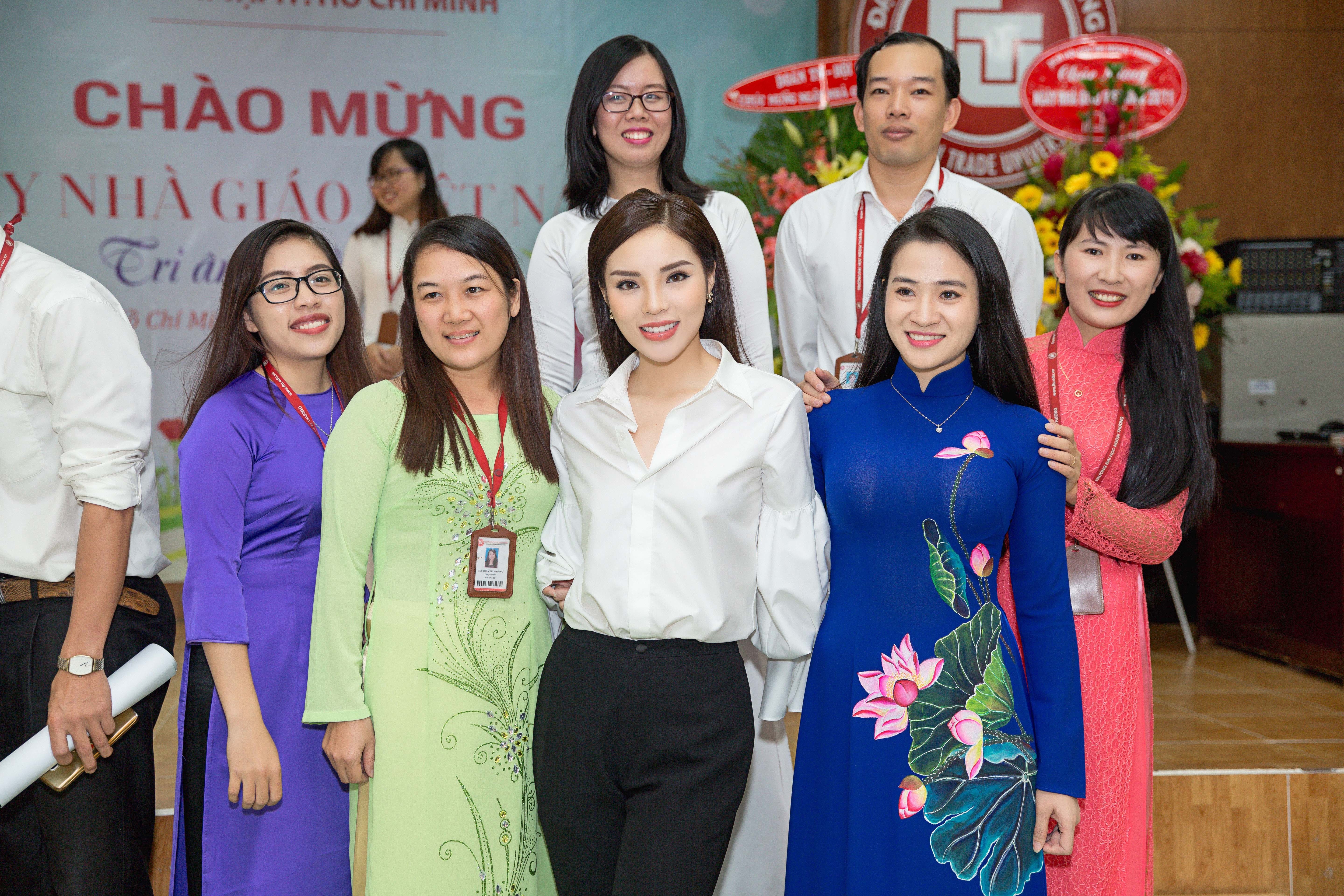 Ky Duyen ve tham truong anh 4