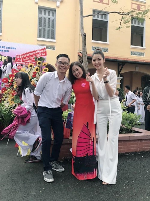 Ky Duyen ve tham truong anh 11