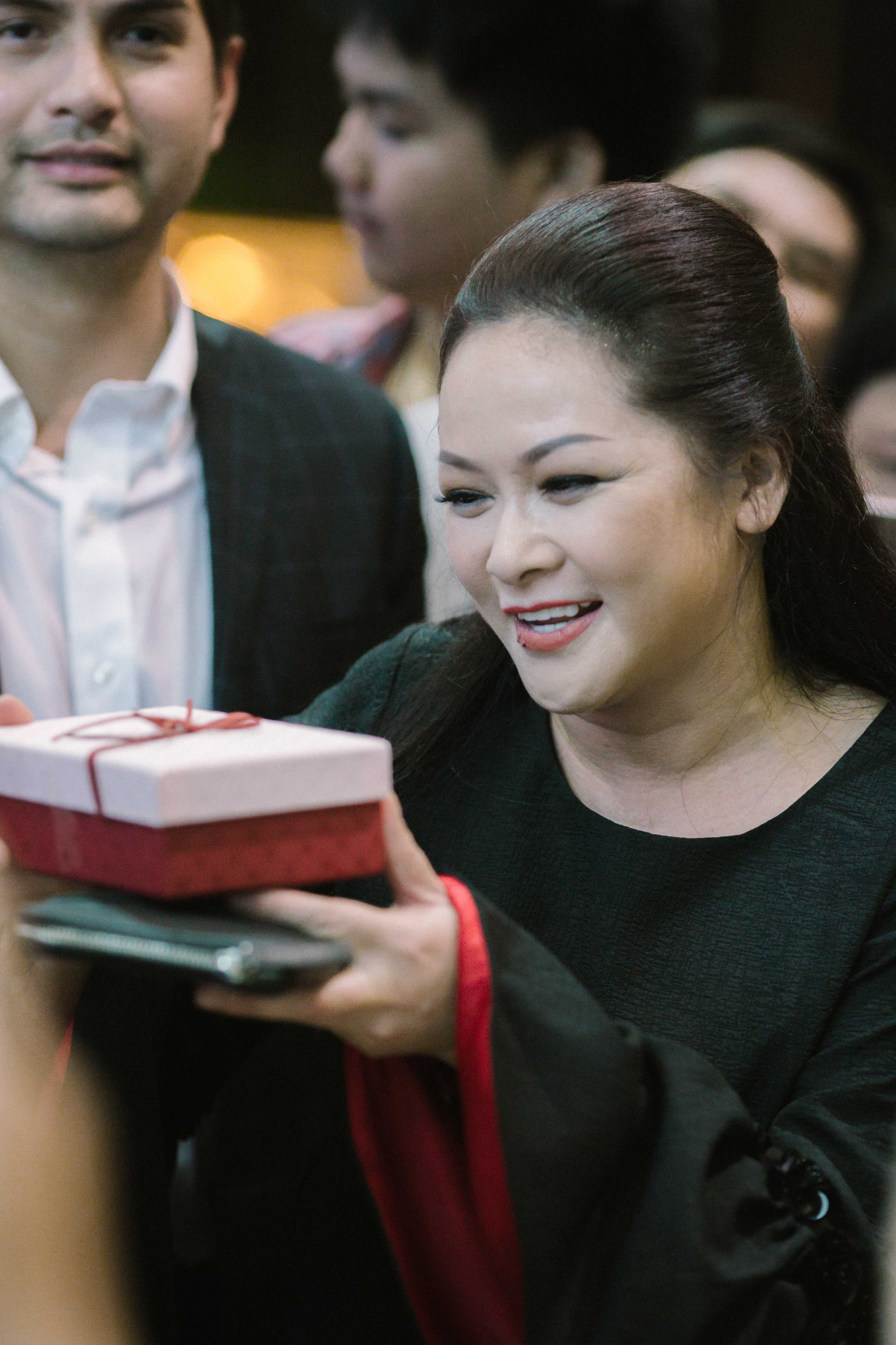 Nhu Quynh ve viet nam anh 6