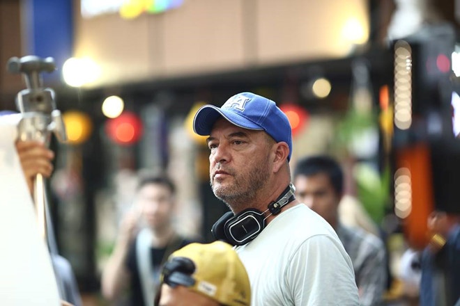 Dao dien Viet kieu cua 'Yeu di dung so!' qua doi vi dot quy o tuoi 48 hinh anh