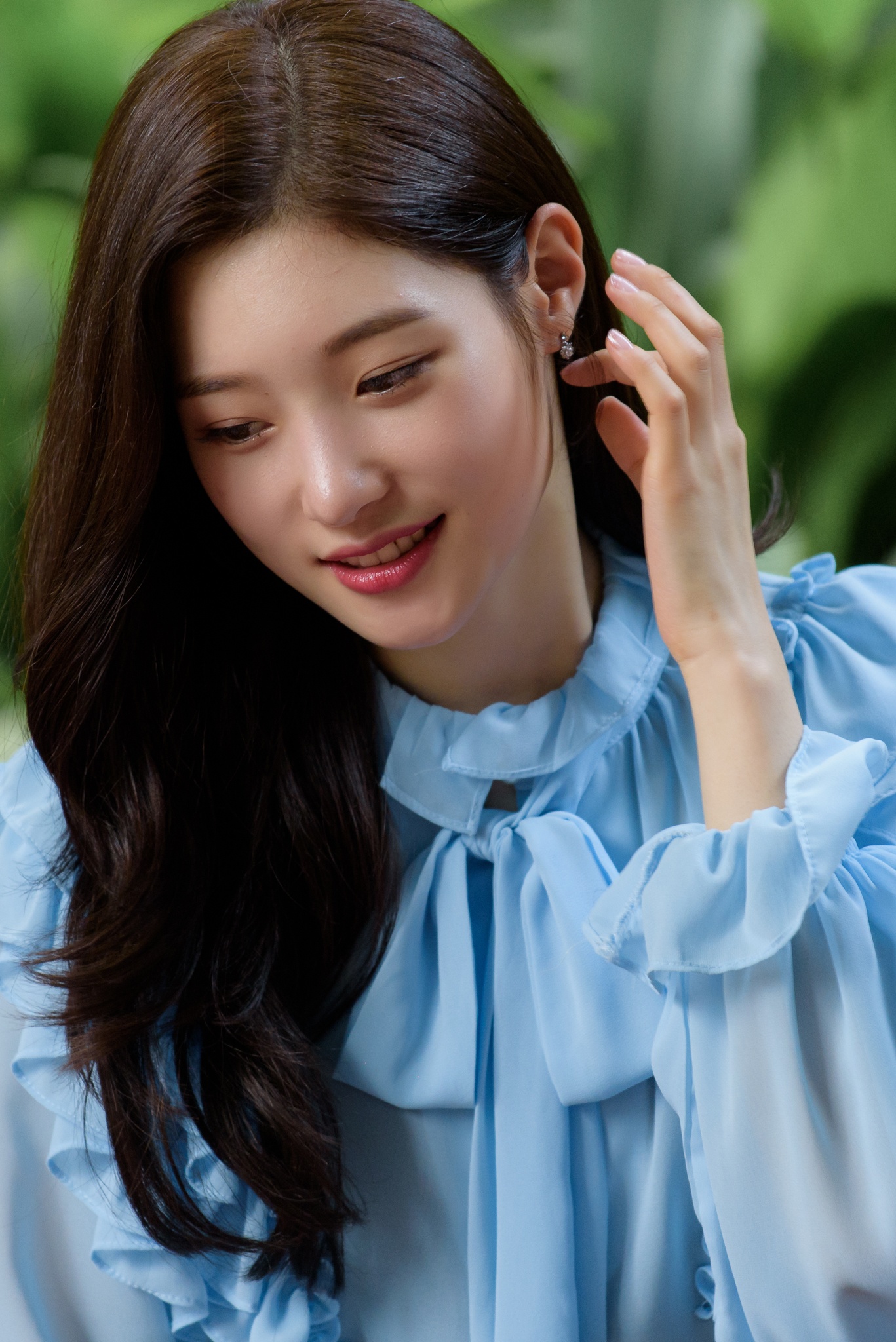 nhan sac nu than the he moi Jung Chae Yeon anh 7