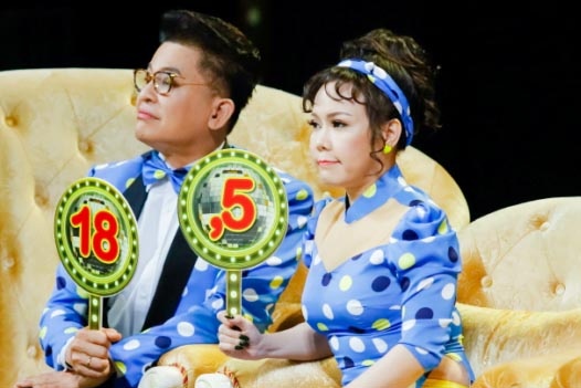 Viet Huong khoc vi tiet muc tinh yeu cua Akira Phan hinh anh