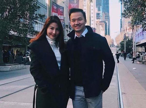 Diem My 9X cong khai dang anh ban trai sau mot nam giau kin hinh anh