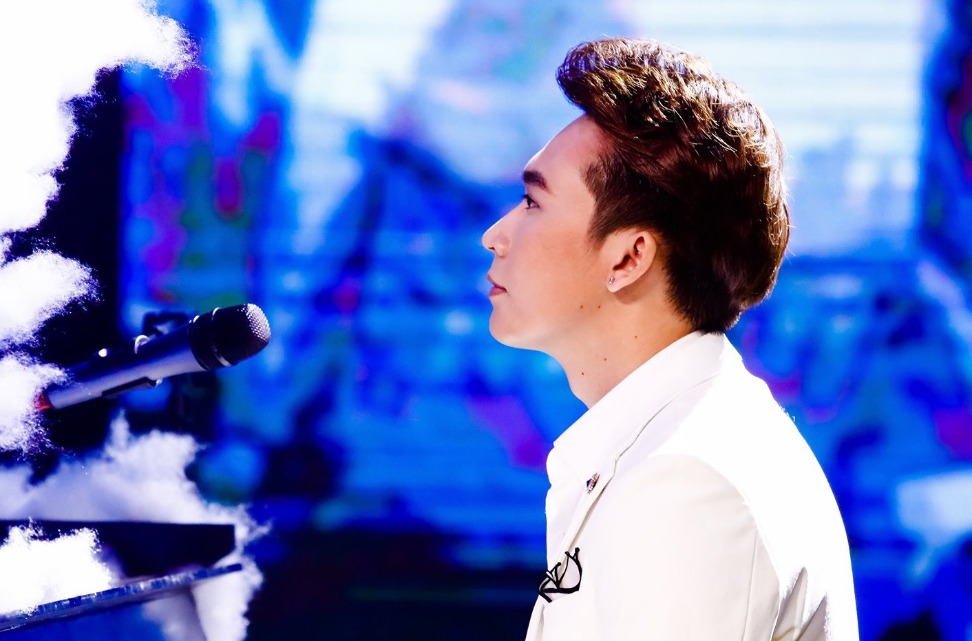 Tran Vu: '4 tuoi da thuoc nhac Dan Truong, Ung Hoang Phuc' hinh anh