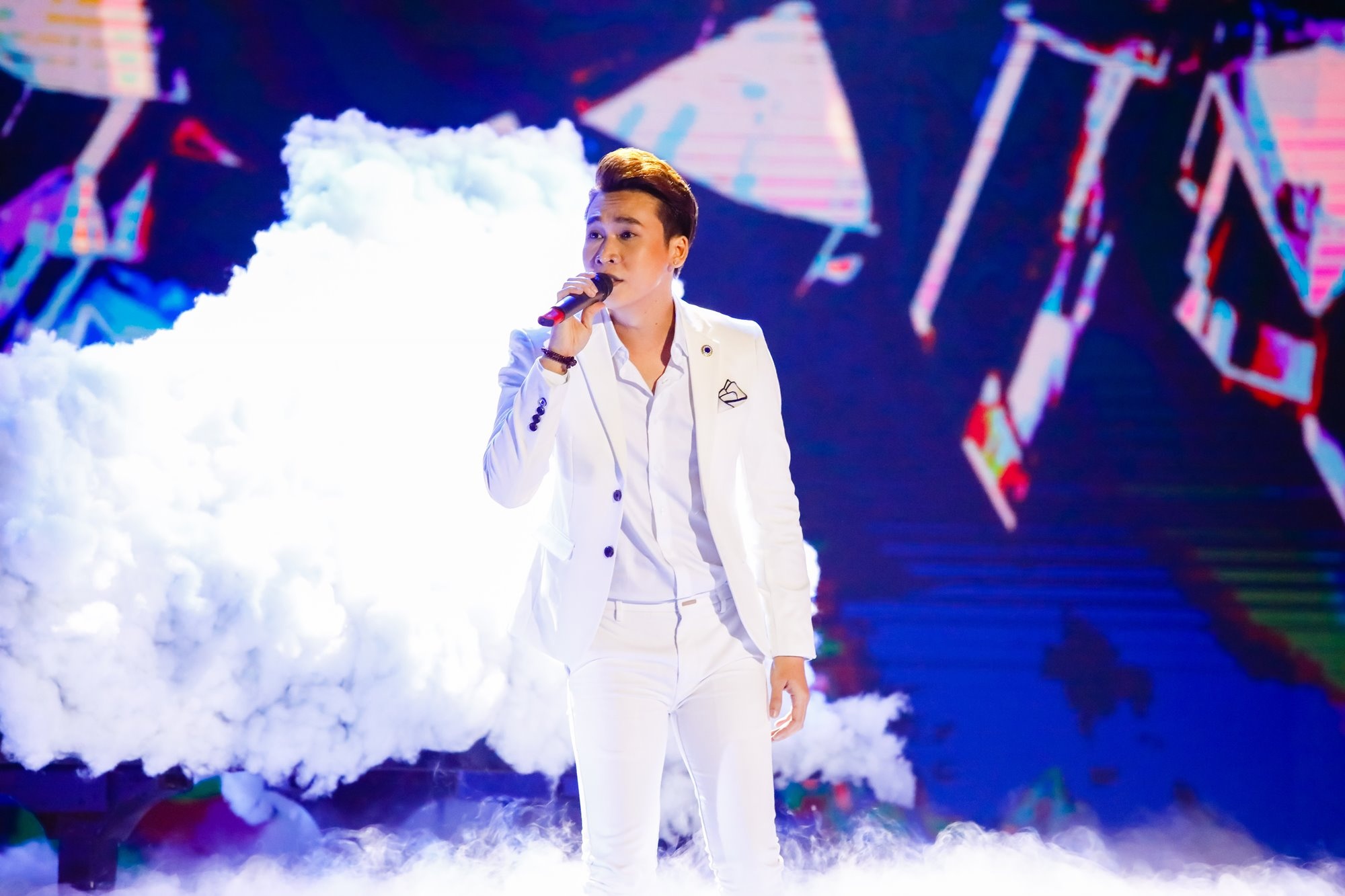 Trần Vũ Hãy nghe tôi hát  ảnh 1 Tran Vu Hay nghe toi hat anh 1