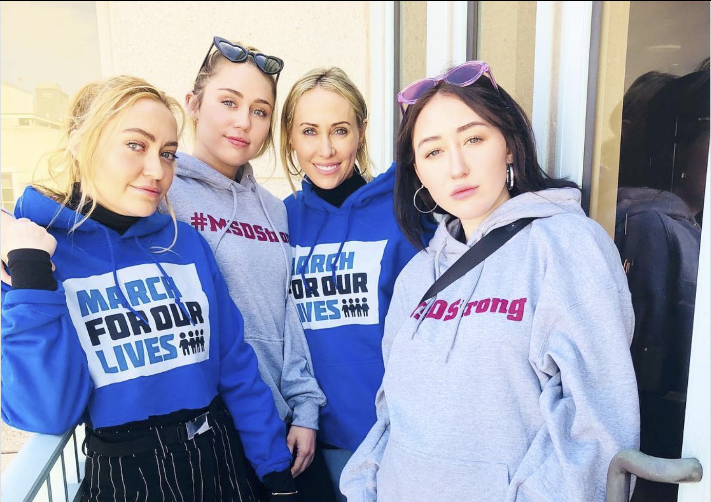Miley Cyrus hat The Climb o March For Our Lives anh 2