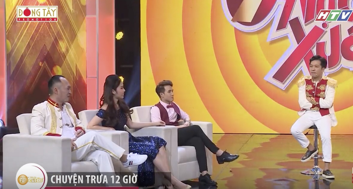 Mot doan chuong trinh '7 nu cuoi xuan' hinh anh