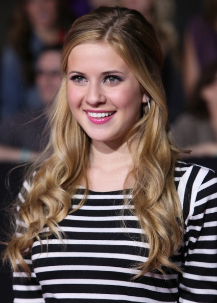nhan sac Caroline Sunshine anh 7