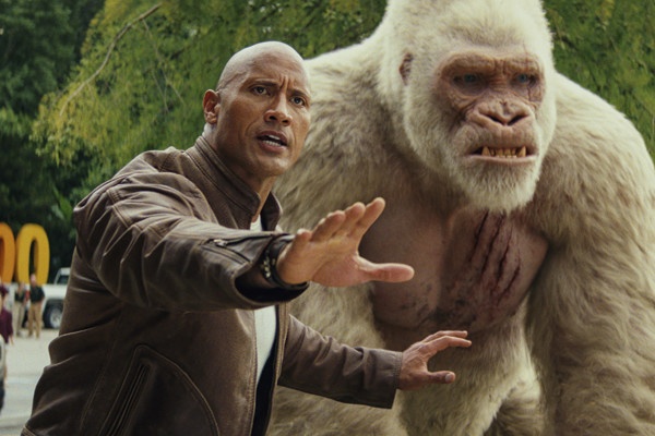 5 diem cong dang khen va 5 diem tru dang ke cua 'Sieu thu cuong no' hinh anh