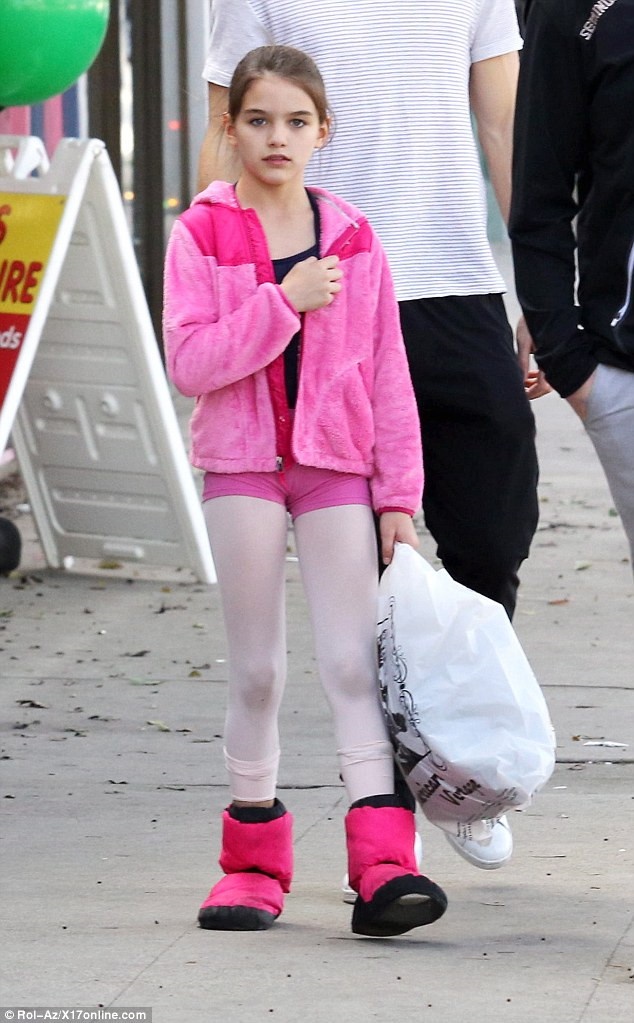 Suri Cruise anh 4