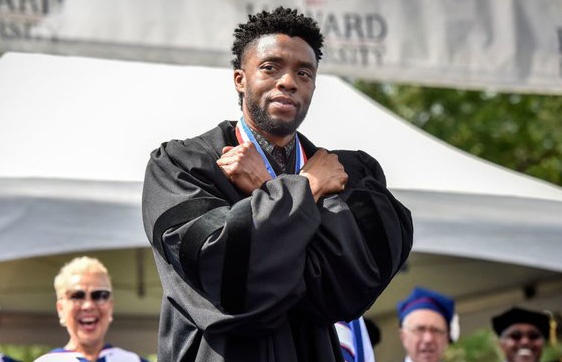 'Black Panther' nhan bang Tien si danh du cua Dai hoc Howard hinh anh