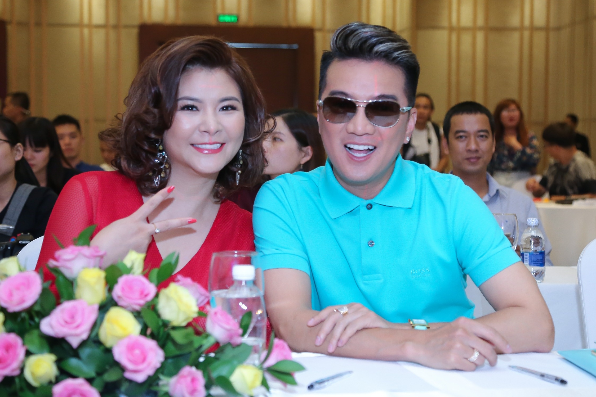 Dam Vinh Hung khang dinh: 'Co ngu moi doi thay the Hoai Linh' hinh anh