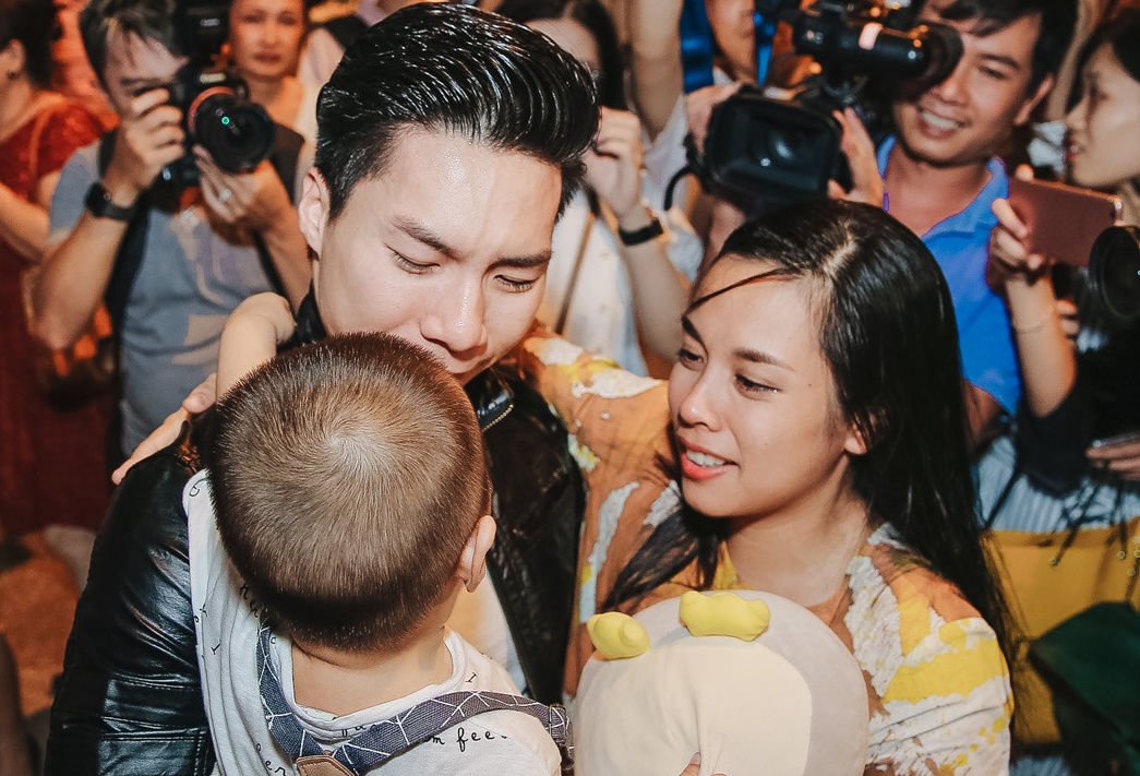 Vo Quoc Nghiep: 'Muon chong va anh Quoc Co dung thi dau' hinh anh