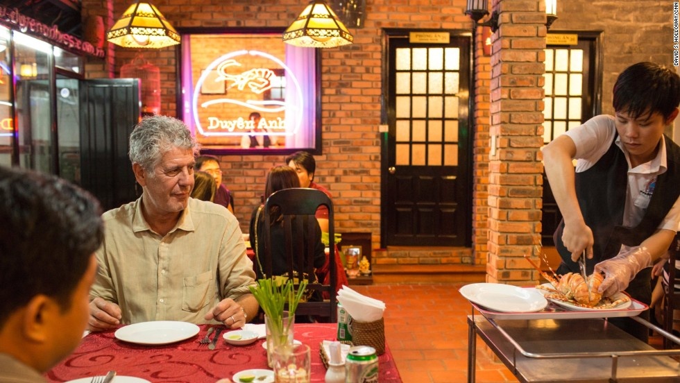 Anthony Bourdain tu tu anh 8