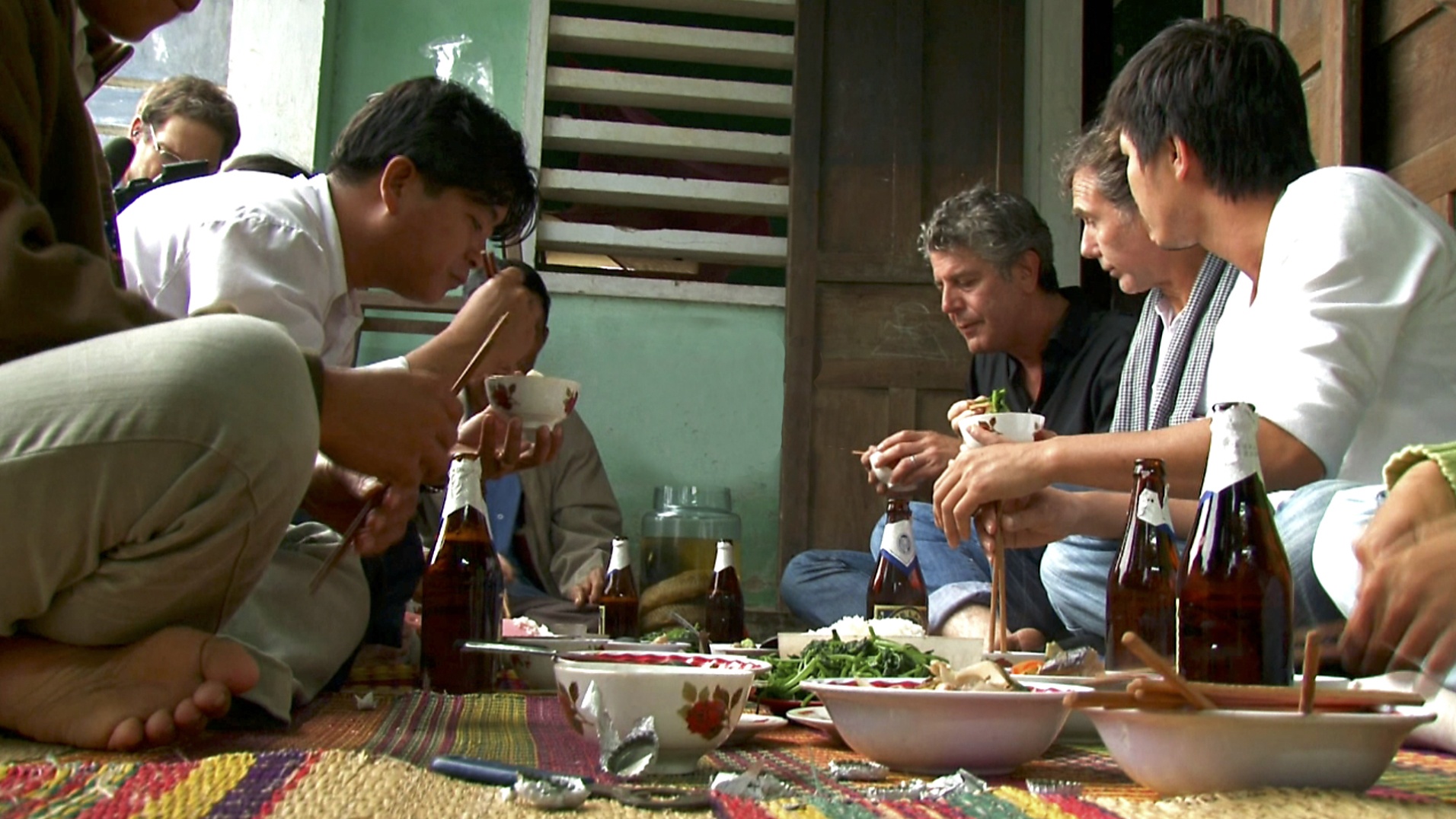 Anthony Bourdain tu tu anh 9