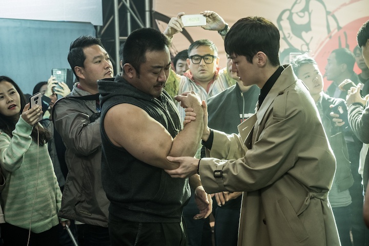 Tai tu 'Train to Busan' dong vai chang co bap vat tay trong phim moi hinh anh