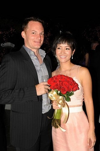 Hong Nhung ly hon chong anh 1