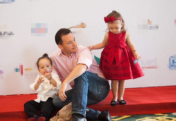 Hong Nhung ly hon chong anh 7