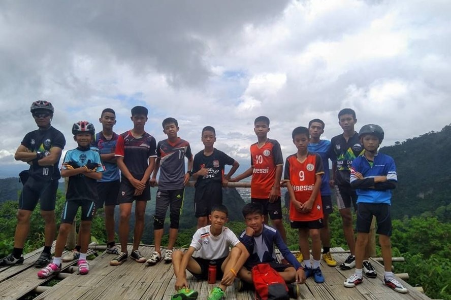 Cuộc giải cứu đội bóng Thái Lan lên phim ảnh 1 Cuoc giai cuu doi bong Thai Lan len phim anh 1