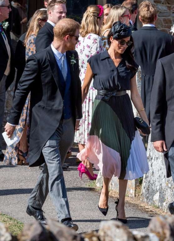 váy Meghan Markle ảnh 1 vay Meghan Markle anh 1
