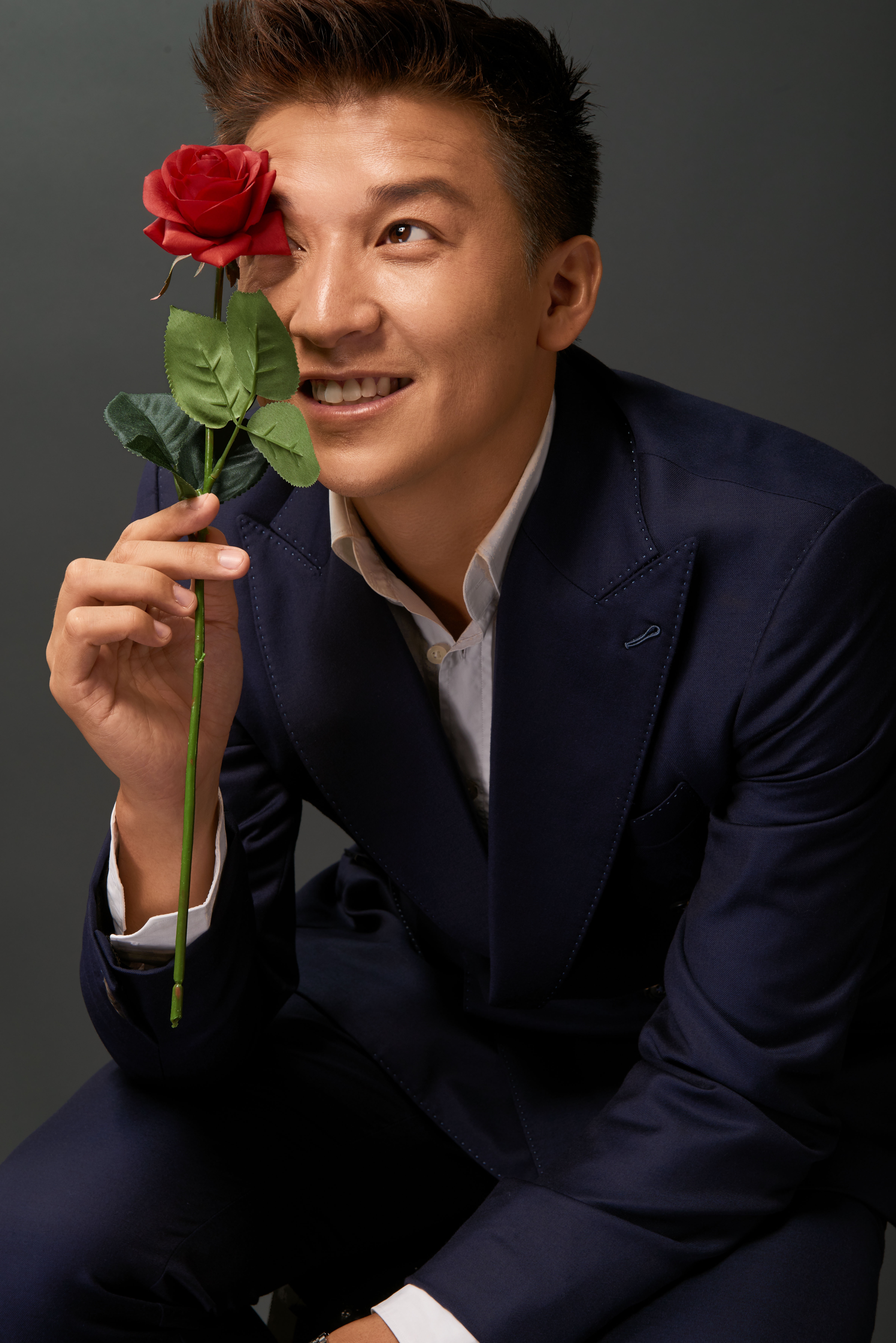 The Bachelor ảnh 3 The Bachelor anh 3