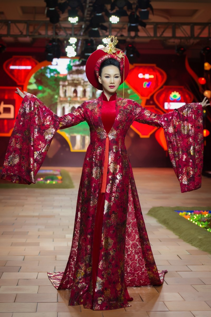 ao dai Viet anh 5