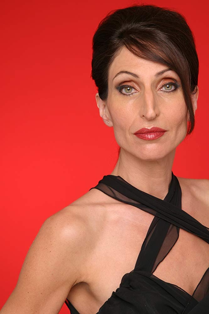 nữ diễn viên đóng Valak ảnh 8 nu dien vien dong Valak anh 8