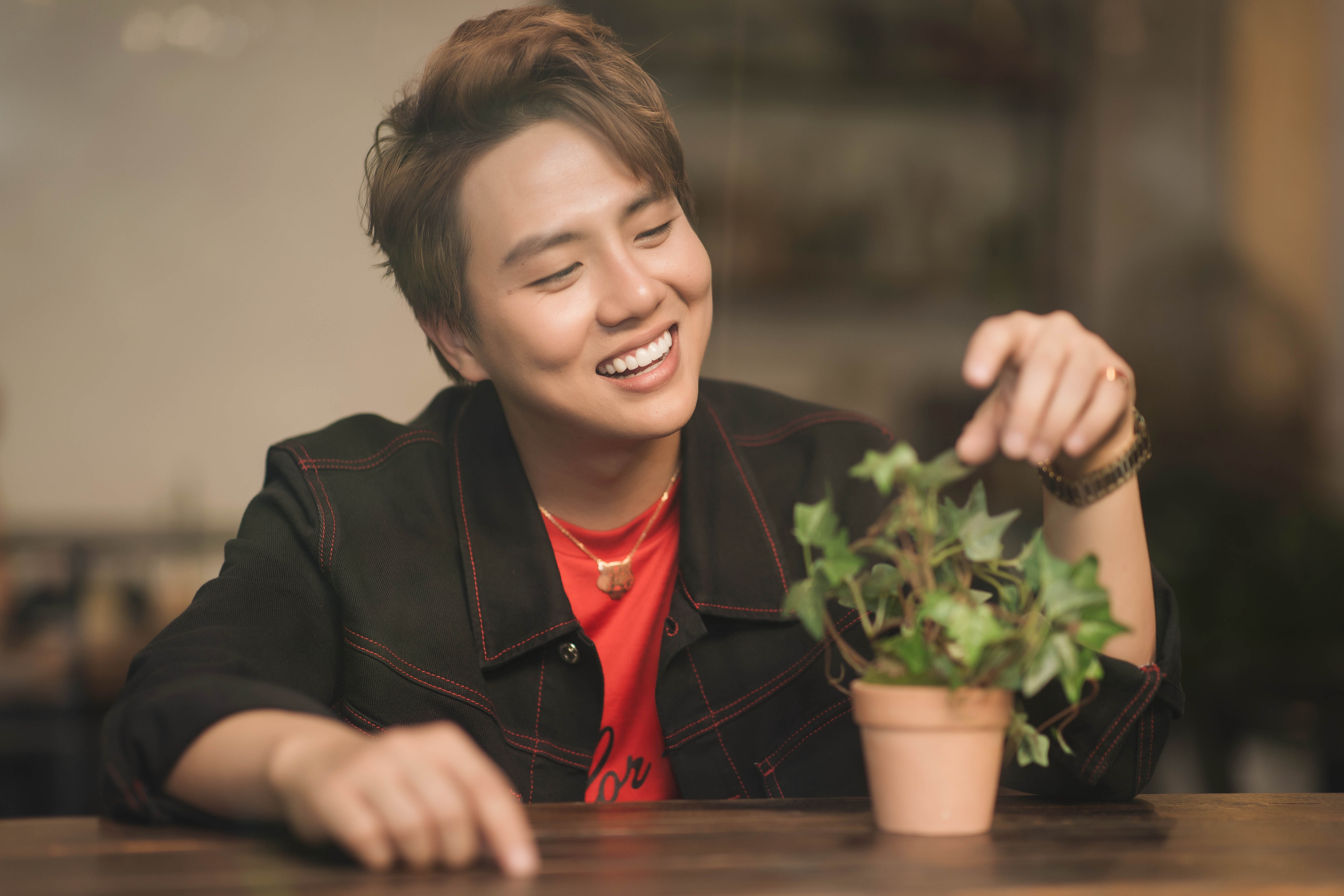 Duy Khánh quán quân Gương mặt thân quen ảnh 6 Duy Khanh quan quan Guong mat than quen anh 6