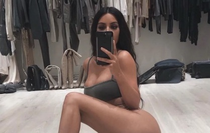 Kim Kardashian 'ghet bo va khoc' ve vong mong to hinh anh