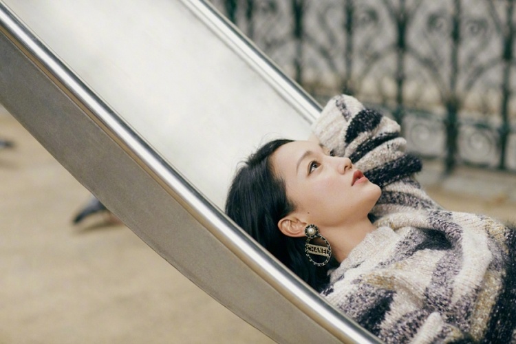 Chau Tan chup anh o Phap anh 5