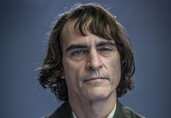 Tao hinh dau tien cua Joaquin Phoenix trong vai Joker duoc khen ngoi hinh anh