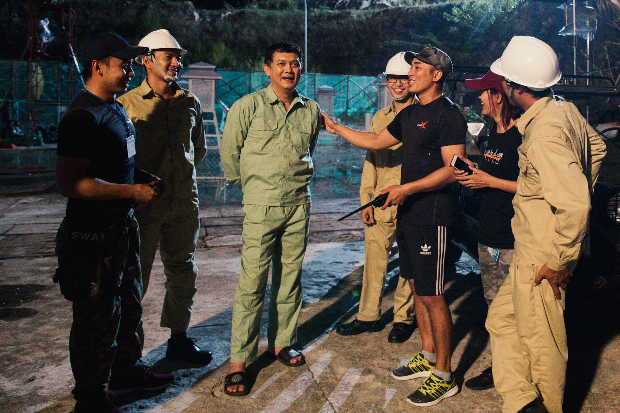 Huu Chau dong Hau due mat troi anh 3