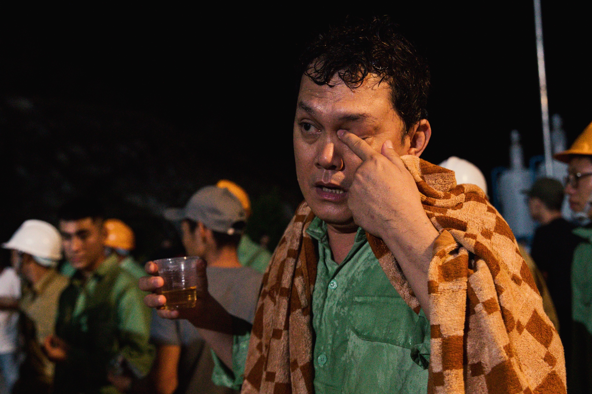 Huu Chau dong Hau due mat troi anh 2