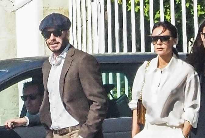 Vo chong David Beckham banh bao di choi cung hoi ban than noi tieng hinh anh