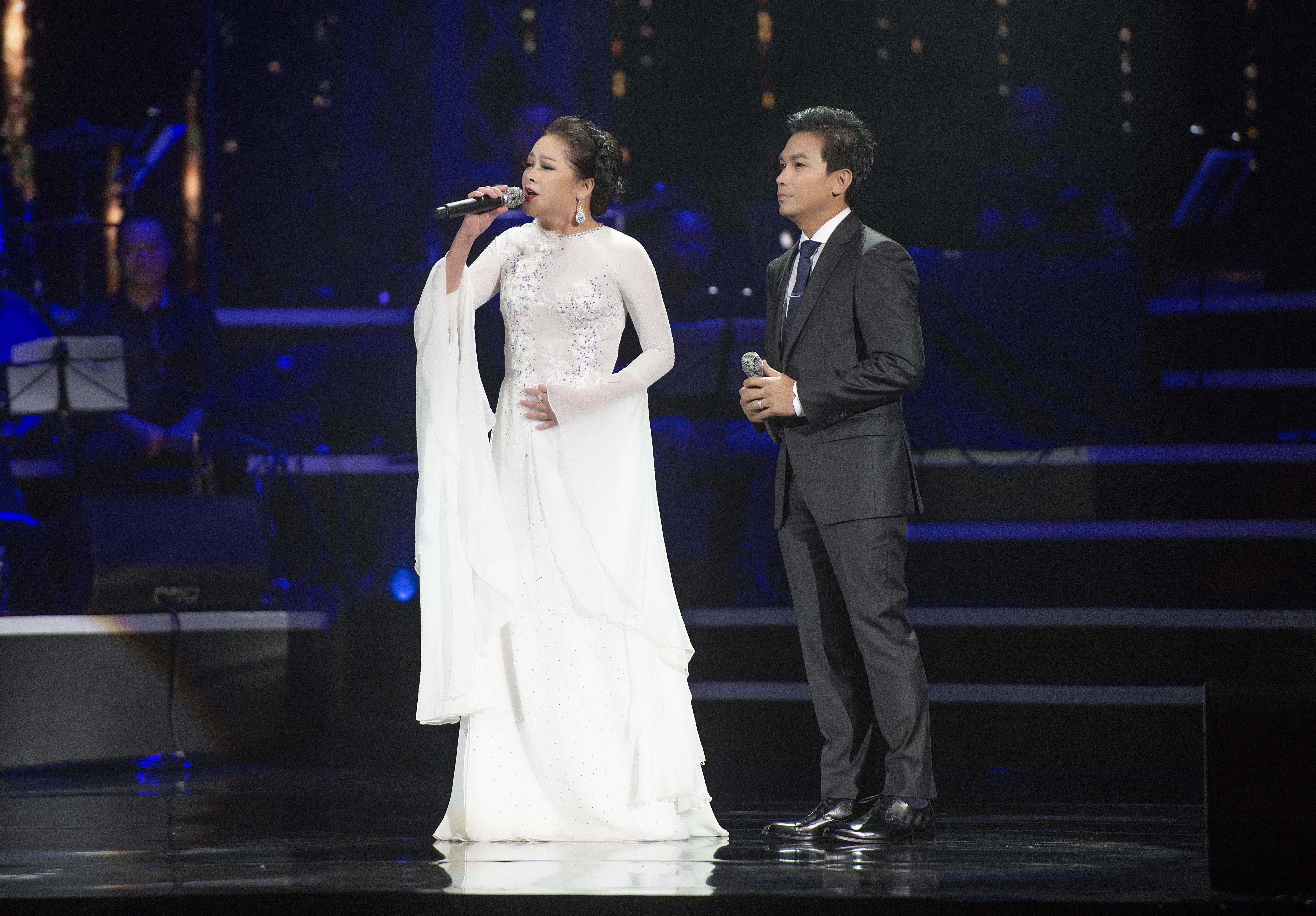 Nhu Quynh song ca Manh Quynh anh 4