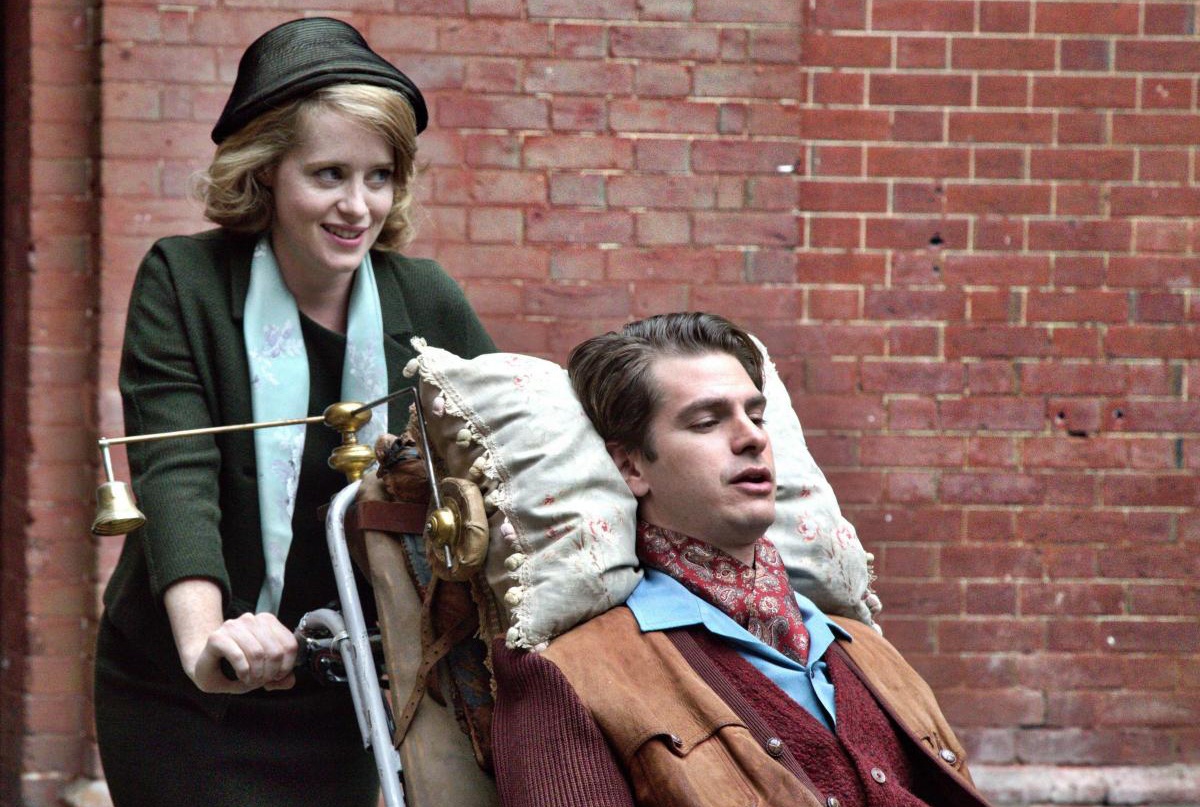 nu chinh Co gai trong luoi nhen ao anh 10